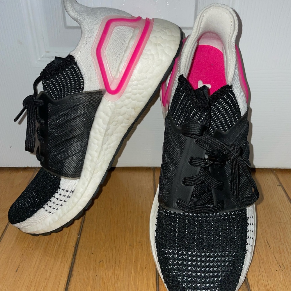 Adidas Women’s UltraBoost 19 Size US 6 1/2
